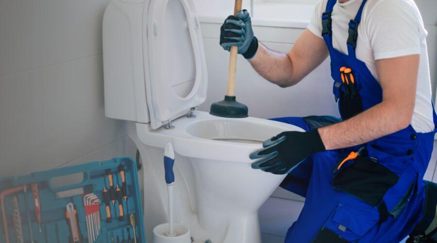 Local annual plumbing maintenance in Trinway, OH